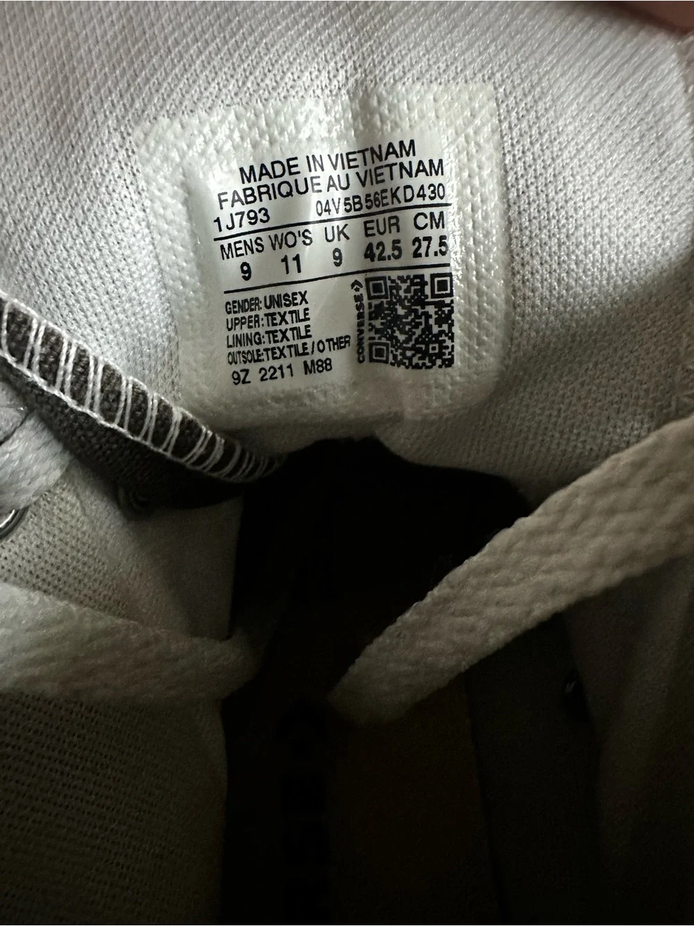 Converse High-Top Sneakers in Gray and White
